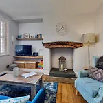 Finest Retreats - The Gulls Nest Whitby